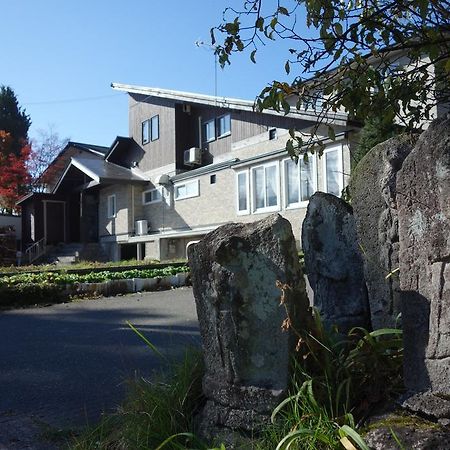 Community House Tyrolien Hotell Hakuba Eksteriør bilde